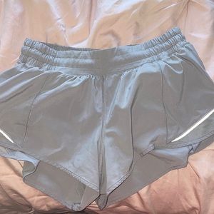 lululemon hotty hot shorts low rise